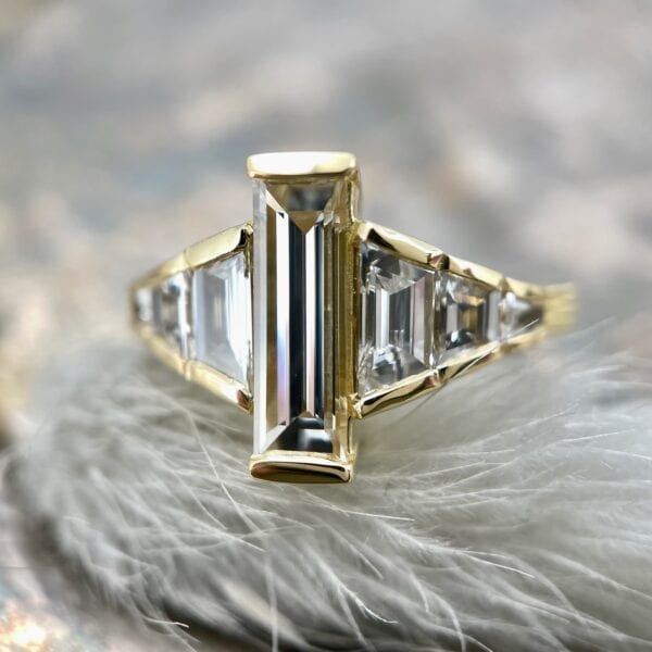 Tapered diamond ring