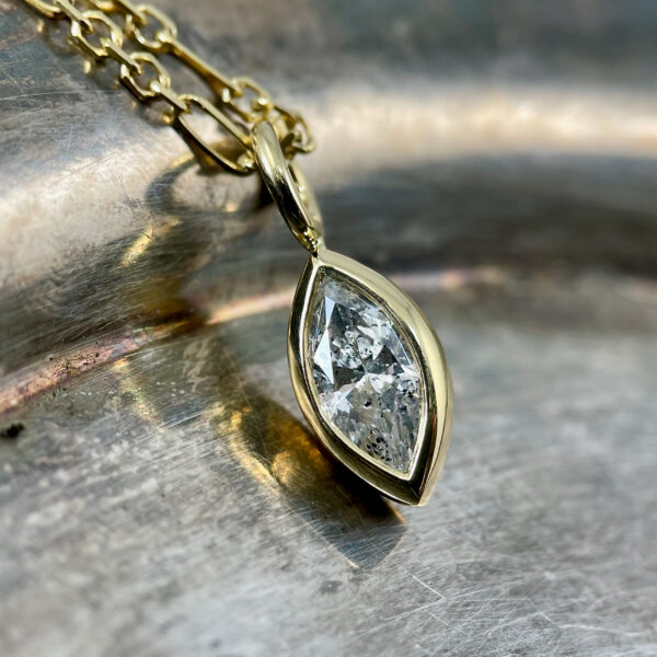 Marquise diamond pendant necklace