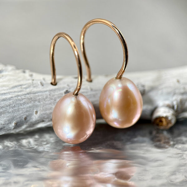 Rose gold pearl drop earrings