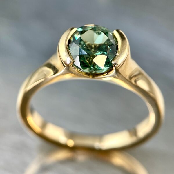 Semi bezel sapphire ring
