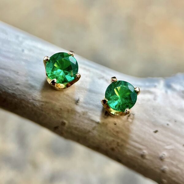 Emerald Prong Stud Earrings
