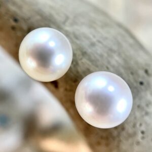Natural Akoya Pearl Stud Earrings