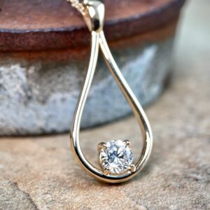 lab grown diamond teardrop pendant